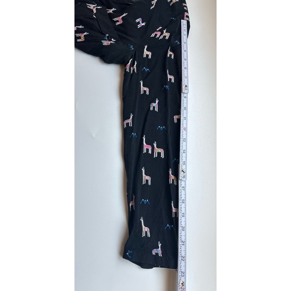 Anthropologie Maeve Llama Print V-Neck Button Down Shirt - Picture 13 of 13
